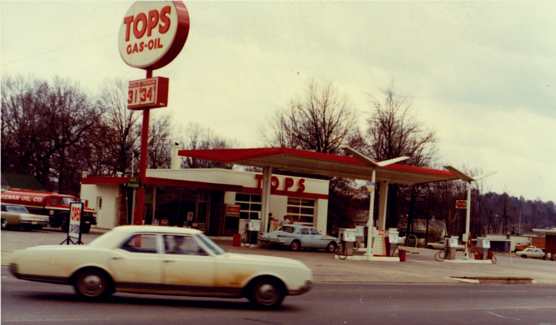 tops_NRoxboro_1970s.jpg